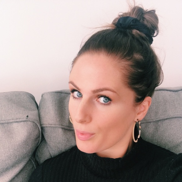 Meet your Posher, Steph - Picture 1 of 1